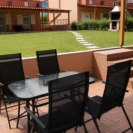Haus Tasoula Holiday home *